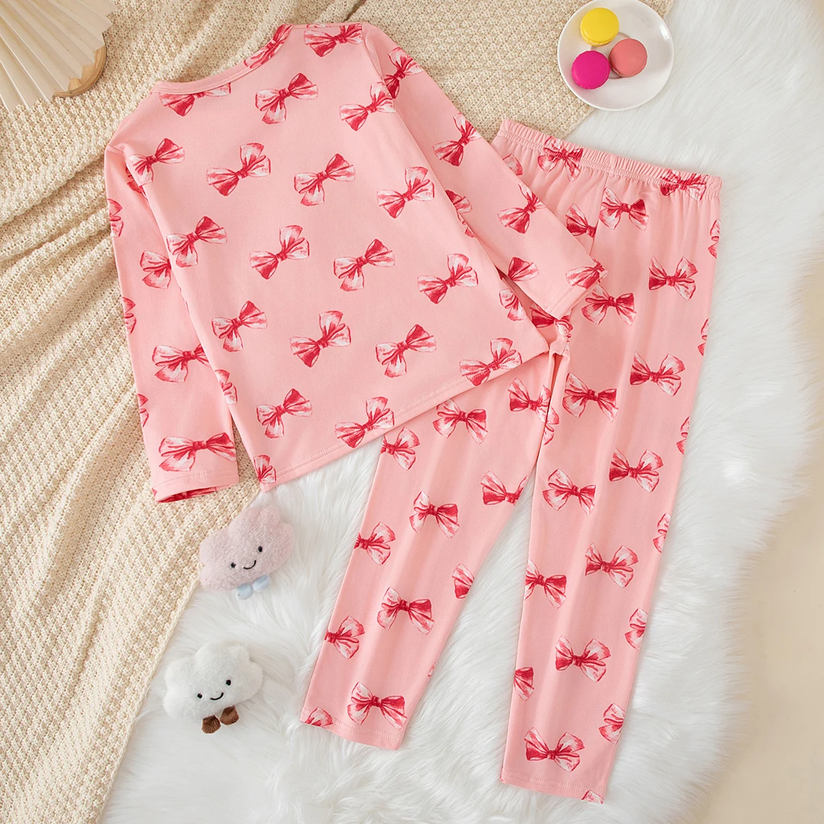 2-teiliger süßer und niedlicher warmer Anzug für Mädchen im Herbst und Winter, Kinder-Set mit langen Ärmeln und bedruckter Hose, Schlafanzug für Zuhause. – Detail 10