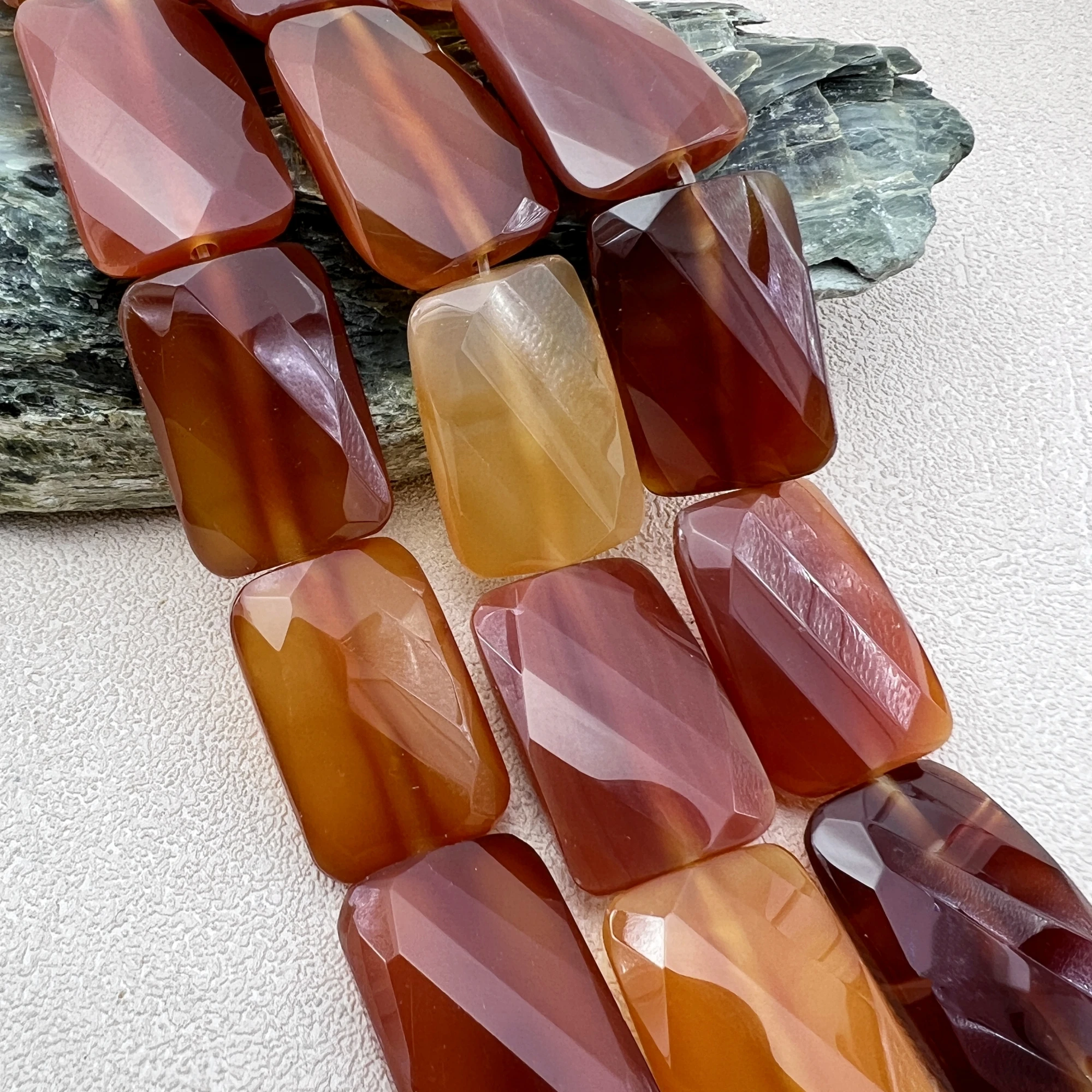 

20x30MM 13PCS Large Rectangle Shape Natural Red Agates Focus Pendant Beads For DIY Jewelry Making MY240315