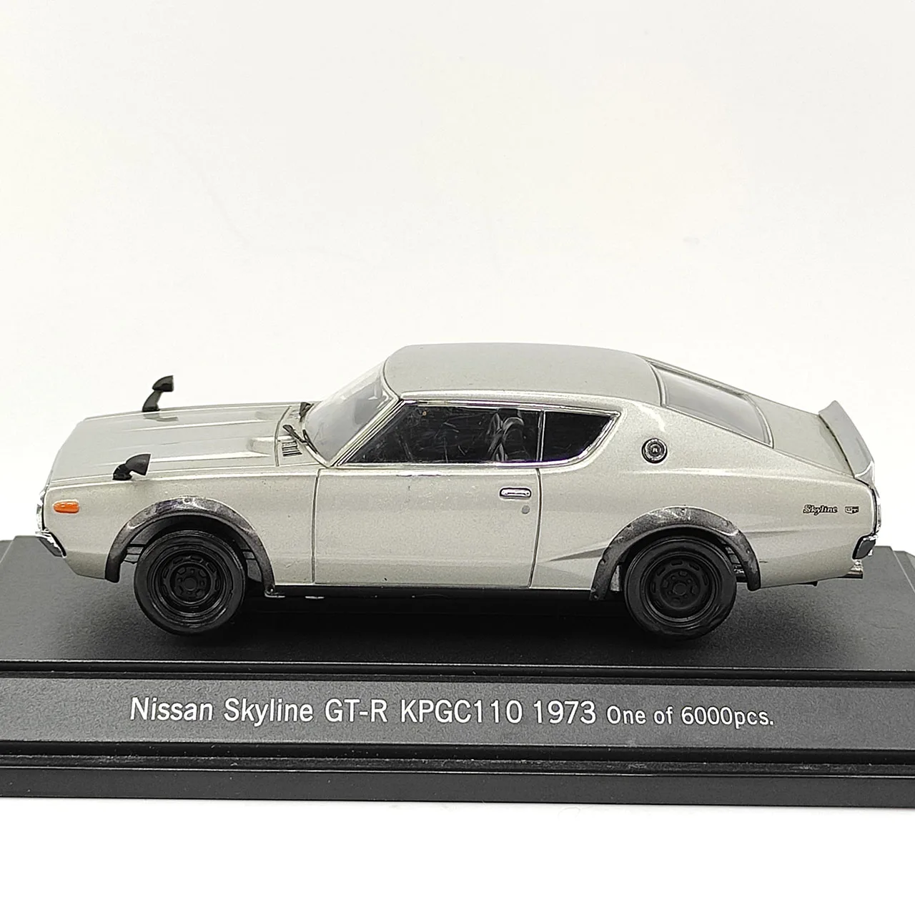 Defektes Diecast EBBRO Maßstab 1:43 SKYLINE GT-R Silberlegierung Automodell Sammlerspielzeug Geschenk Souvenir Display Ornament