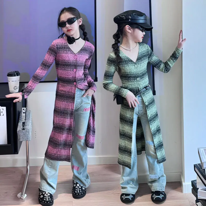 

Girls Spring Set 2024 New Girls Striped Sweater Cardigan denim flared pants stylish two-piece set