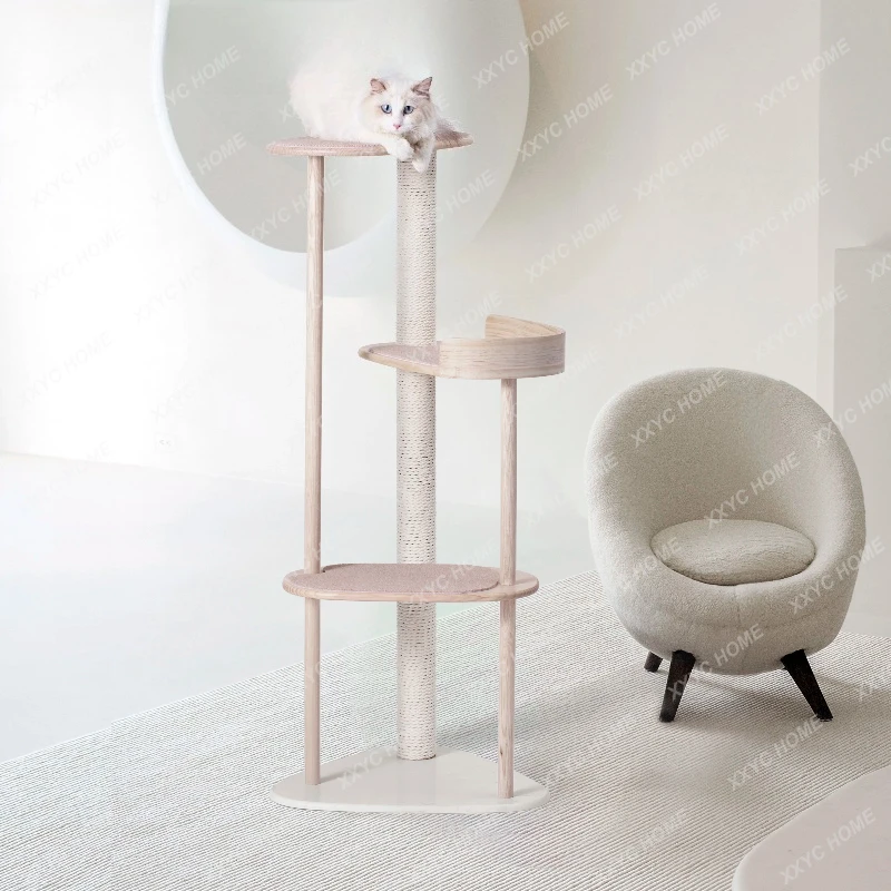 

Вертикальная лазалка для кошек из массива дерева с сизалевыми элементами, класса люкс