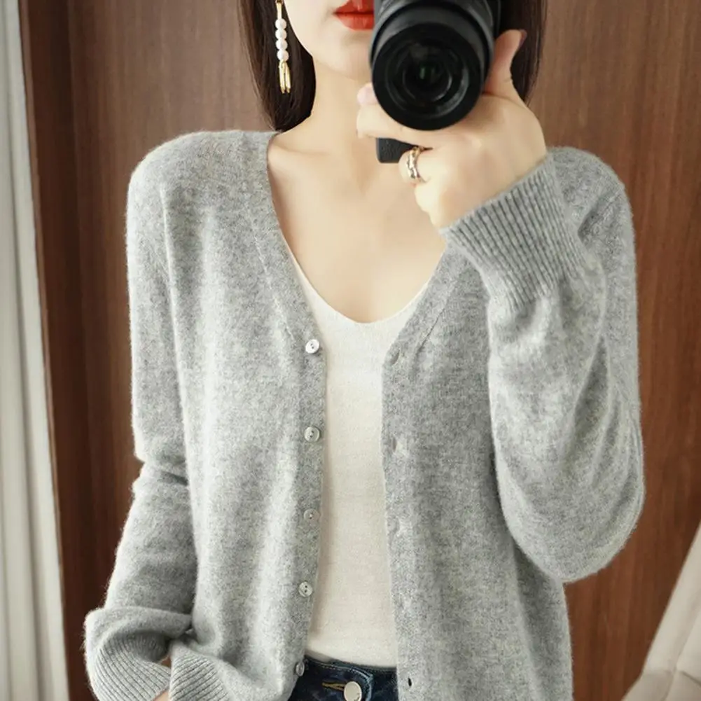 Loose Tailoring Sweater Stylish V-neck Knitting Cardigan with Ribbed Cuffs for Women Solid Color Long Sleeve Sweater for Spring