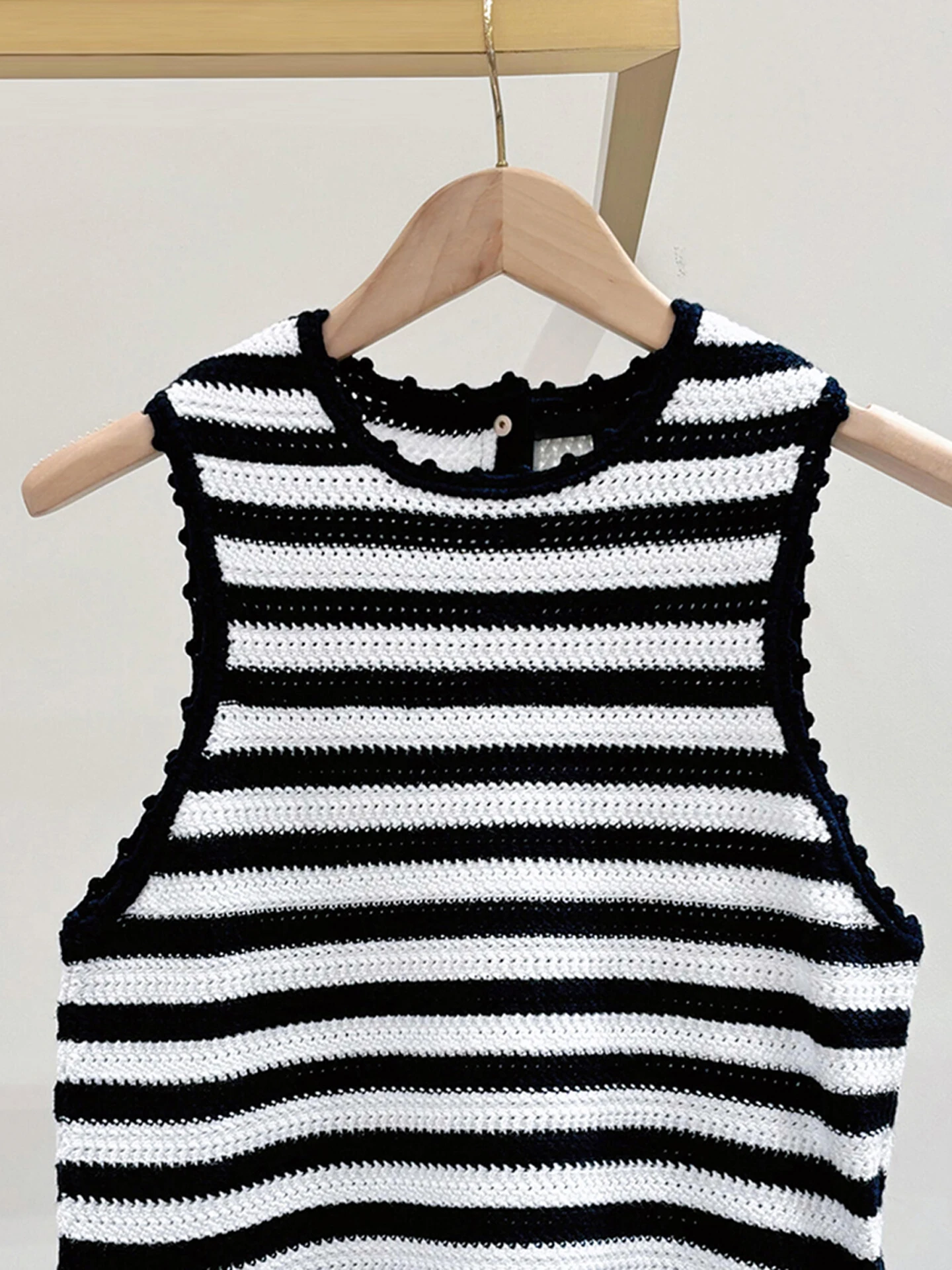 

M Home Nan You High End Women's Summer Striped Svel Knitted Vest Top Commute Sle Regular Fit ort Length Chinese Made