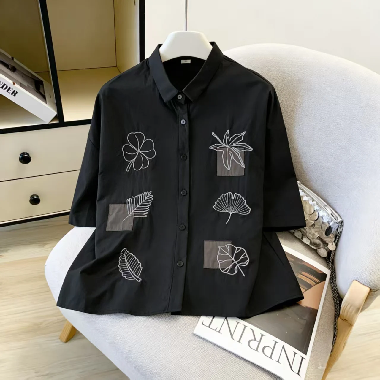 

Loose Fit Short Sleeve Embroidered Shirt Women's Summer Fashion Original Design Casual Breathable Top for Young Women