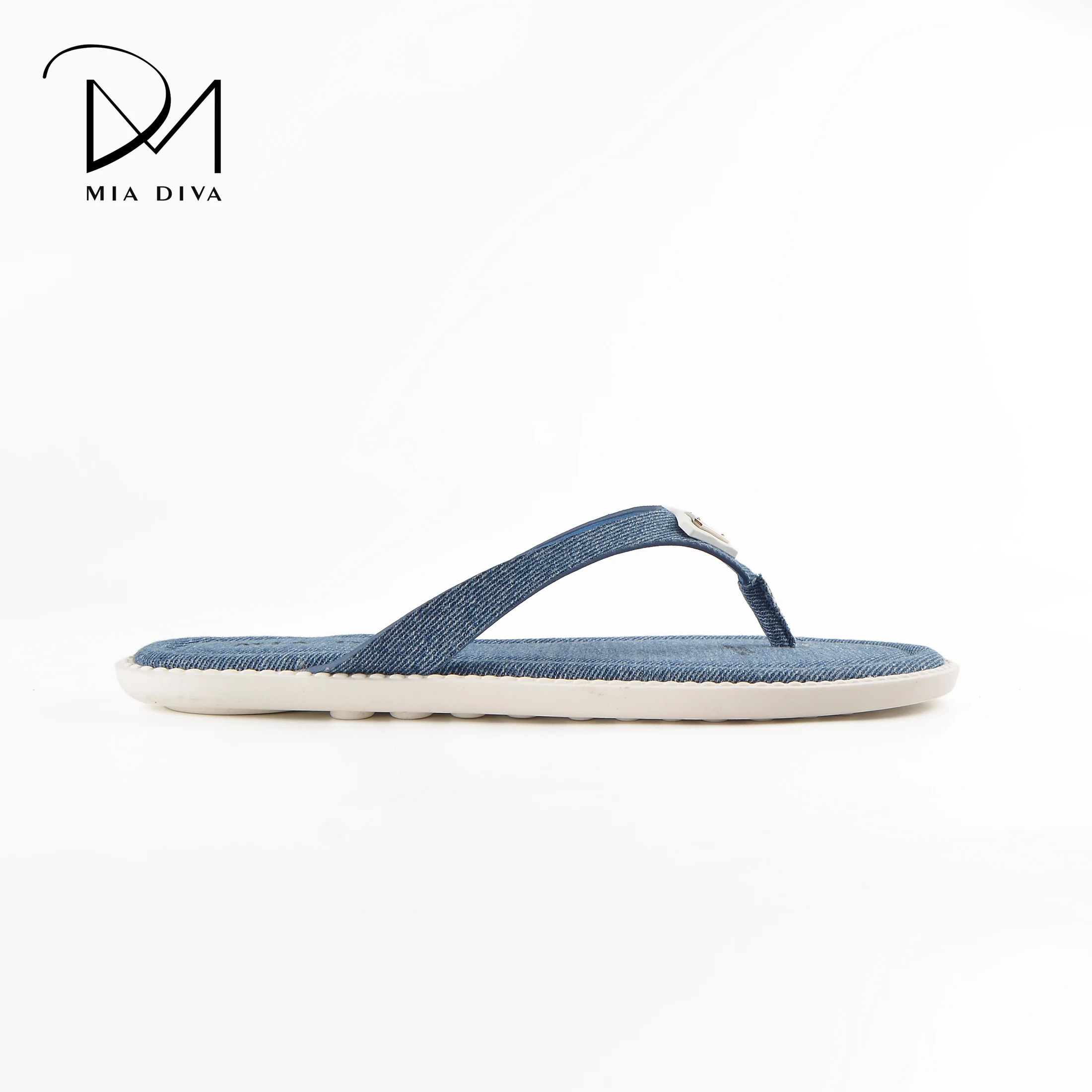 

Luxury Triangle Metal Buckle Slip-On Sandals Fashionable Denim Versatile Wedge Slippers Soft Bottom Comfortable Low Heel Shoes