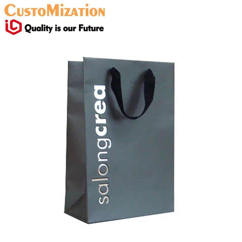 Bolsa de regalo personalizada para joyería, bolsa de papel kraft negro con logotipo de lámina dorada, compras de ropa