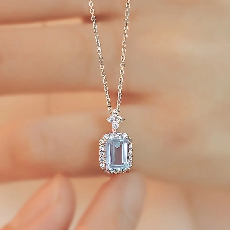 VOQ Silver Color Perfume Bottle Pendant Zircon Necklace Simple Blue Topaz Clavicle Chain Necklace Lady Gift