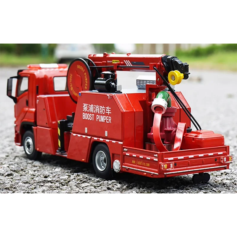 Diecast 1:50 Scale Jetta Isuzu Fully Automatic Pump Fire Truck Alloy ABS Vehine Model FInished Simulation Collection Toys Gift