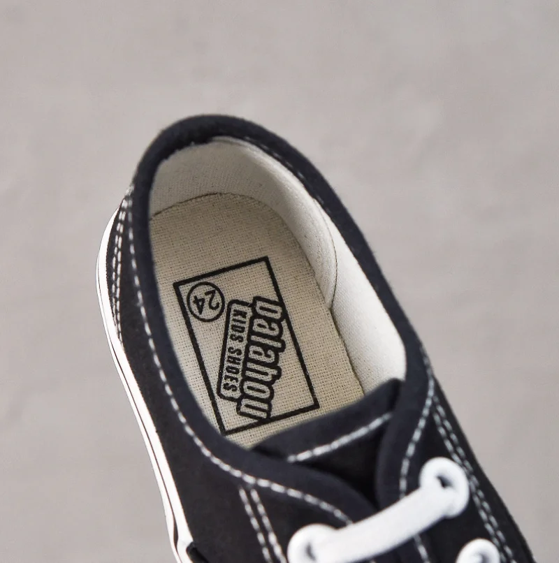 جديد الخريف الأطفال الكلاسيكية أحذية الدانتيل كبير الاطفال الرياضة حذاء المدرسة أحذية للفتيات في سن المراهقة حذاء قماش ليوبارد أحذية رياضية 18-36