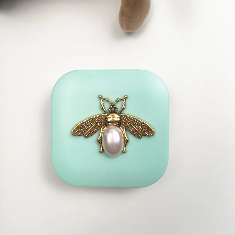 النساء النحل الديكور عدسات لاصقة حافظة المحمولة السفر عدسات لاصقة صندوق تخزين عدسات لاصقة صغيرة حافظة فتاة هدية B2