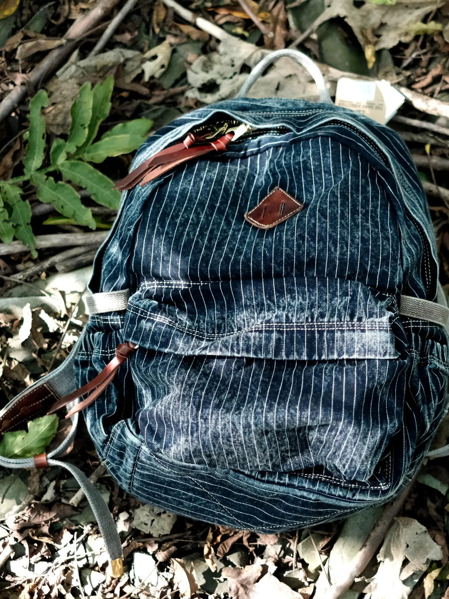 

Handmade Niche Denim Heavy Washed-out Vintage Locomotive Distressed Backpack