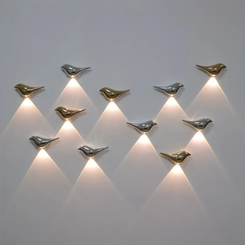 

4 шт. USB перезаряжаемые настенные светильники с умным датчиком движения, декоративные лампы в форме птицы, беспроводная установка, регулируемый светильник, настенный декор