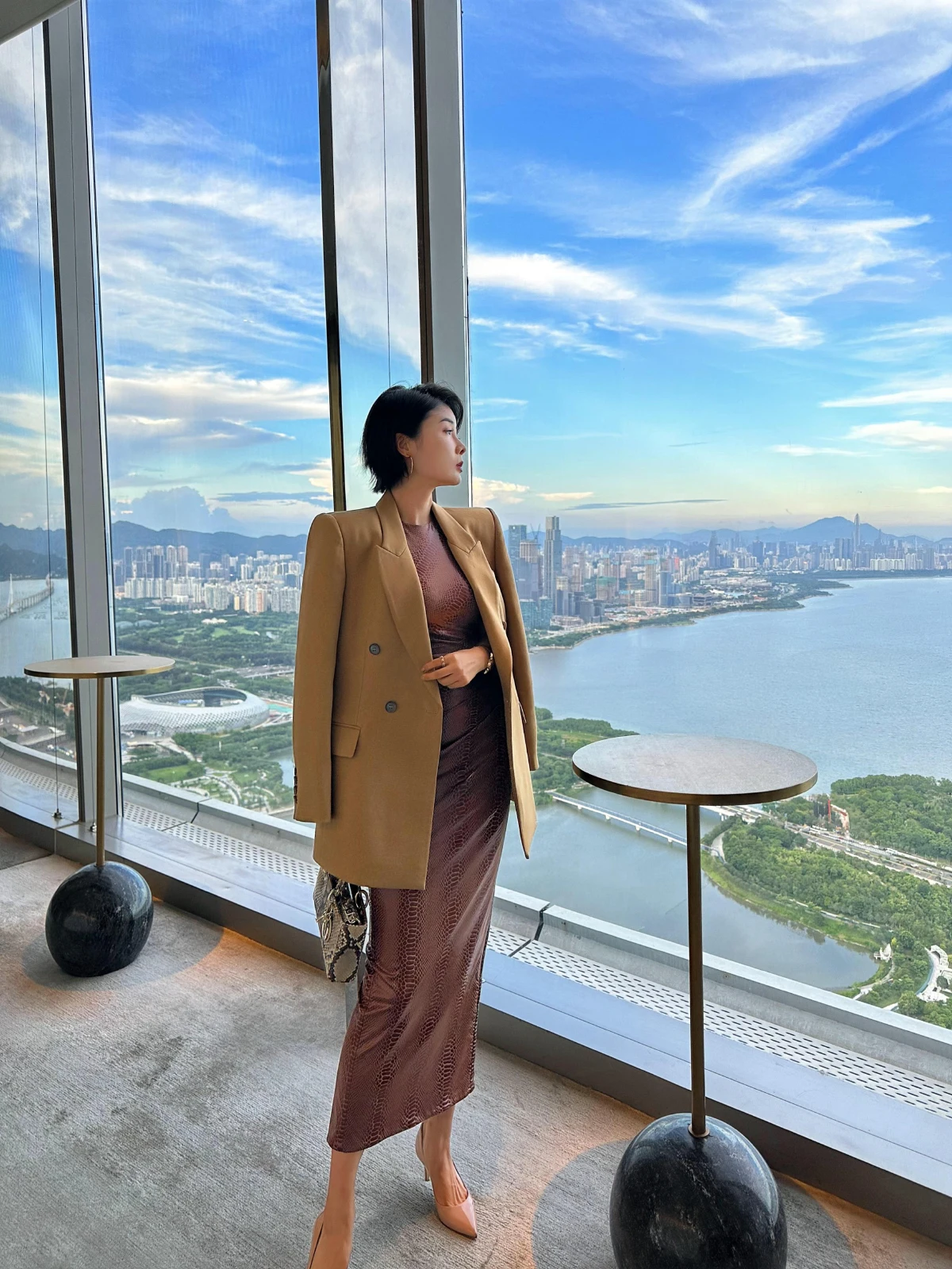 XULU Oryginalny Płaszcz w Kolorze Khaki, Wysokiej Jakości, Jesienno-Zimowy, Nowy, Elegancki, Do Pracy, Luksusowy, Dopasowany, Długi Rękaw, Proste Ramiona