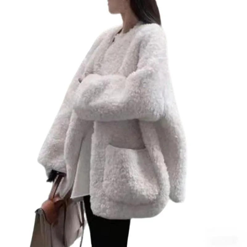 HKSH 2025 Autumn Winter New Women's Lamb Wool Coat O-neck Long Sleeves Solid Color Pockets Elegant Trendy Thicken Jacket HK15812