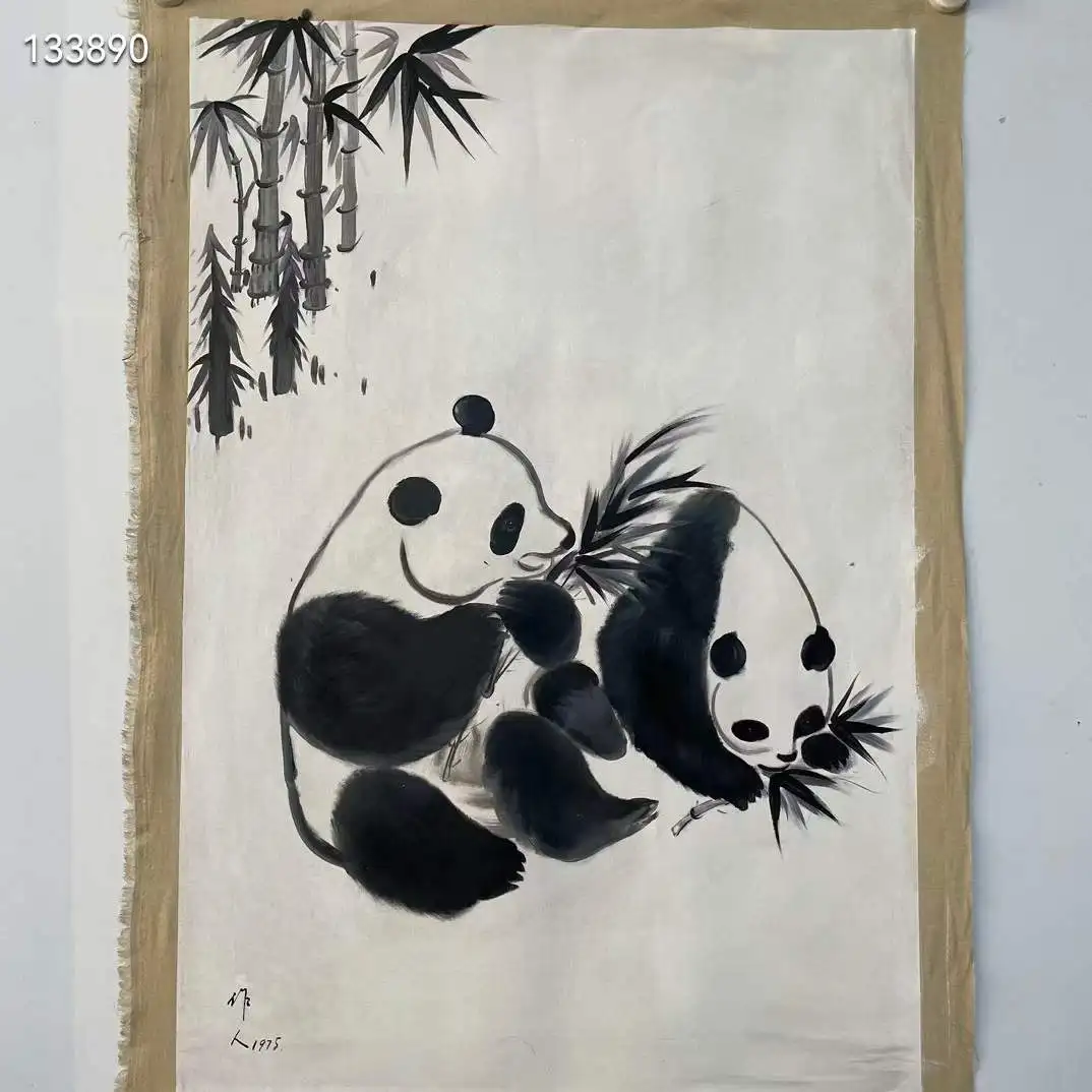 

Handdrawn Canvas Oil Painting Animal Portrait Painting Pandas Eating Bamboo by Zuo Ren, 70*100cm, #795