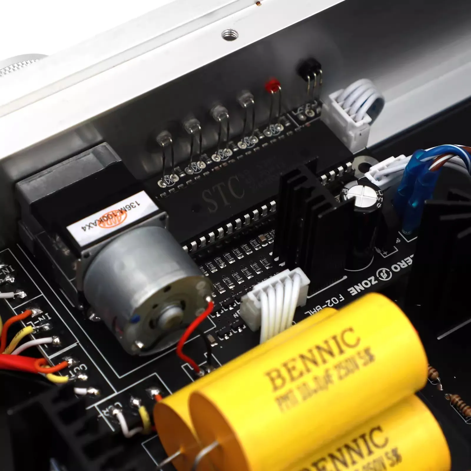 HIFI PASS P17 MOSFET Zrównoważony przedwzmacniacz klasy A oparty na obwodzie PASS 1.7 z pilotem