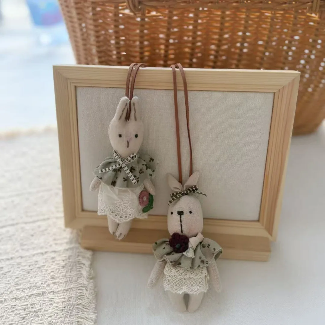 Stuffed Fabric Rabbit Brooch and Lanyard Necklace Woodland Artistic Pin with Rope for Dress Shawl Decoration