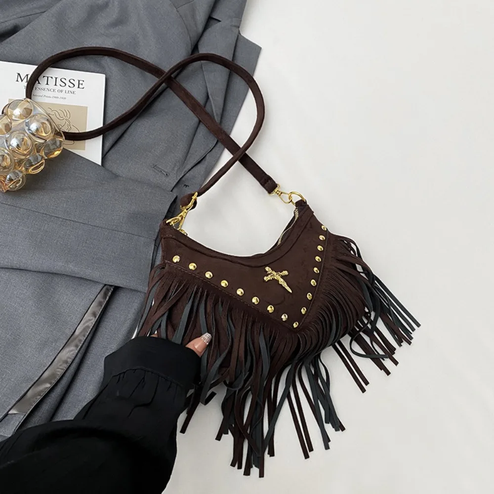 

Sweet Korean Style Tassel Shoulder Bag Rivet PU Leather Suede Crossbody Bag Large Capacity Vintage Ethnic Style Handbag Girls