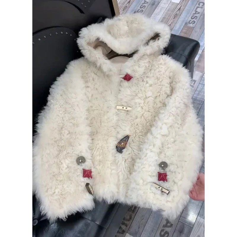 Chaqueta de Piel de Cordero Gruesa con Capucha para Mujer, Estilo Invernal 2024, Forro Polar Blanco, Diseño Moderno y Corto