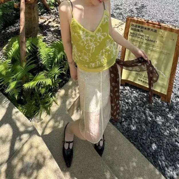 Summer New Sequined Mesh Skirt Women's 2026 Gentle Wind Mid-waist Streamer Versatile A-word Skirt