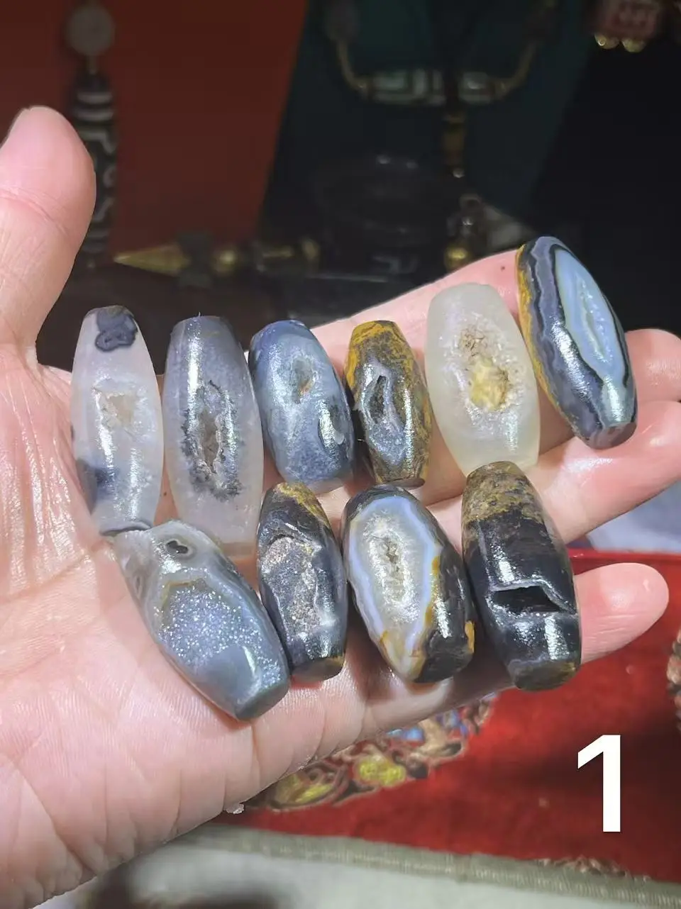 

10pcs/lot Crystal Cave Inner Mongolian Dzi Bead Raw Stone Unprocessed Texture World's Most Powerful Weathering wholesale 30-40mm