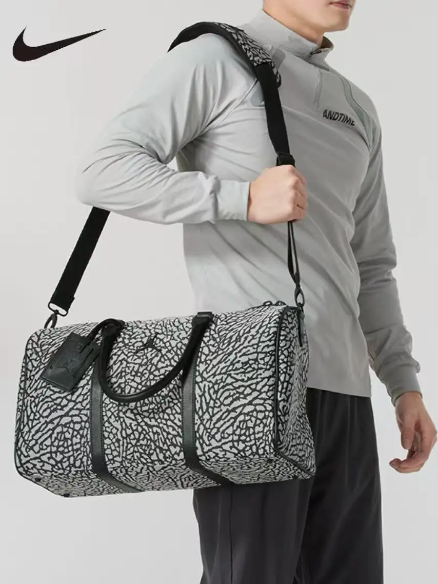 

Nike Unisex Sports Bag Large Capacity] Travel Luggage Bag Casual Training Portable Shoulder Crossbody Duffle Bag HV2848-010