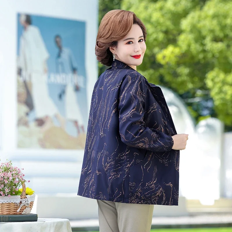 Mujeres con abrigos forrados otoño nuevas madres mayores de mediana edad cortavientos Chaqueta corta cárdigan Top femenino