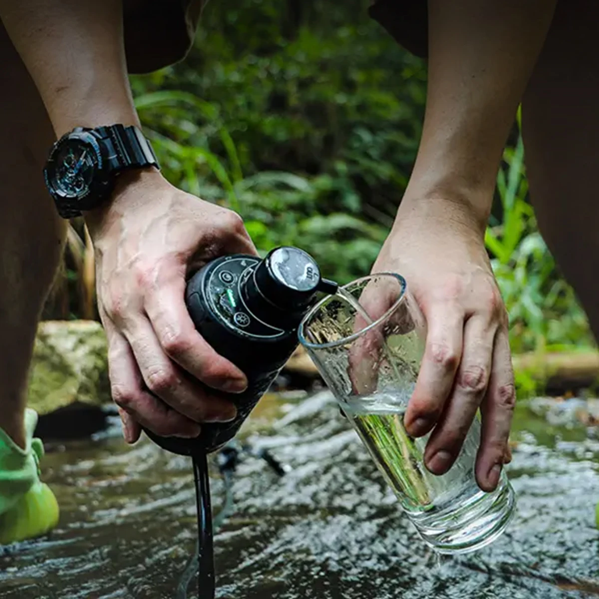 منقي مياه كهربائي محمول للاستخدام الخارجي، مياه الشرب المباشرة للتخييم والبقاء على قيد الحياة وسيارة الطوارئ للمرشحات الخارجية