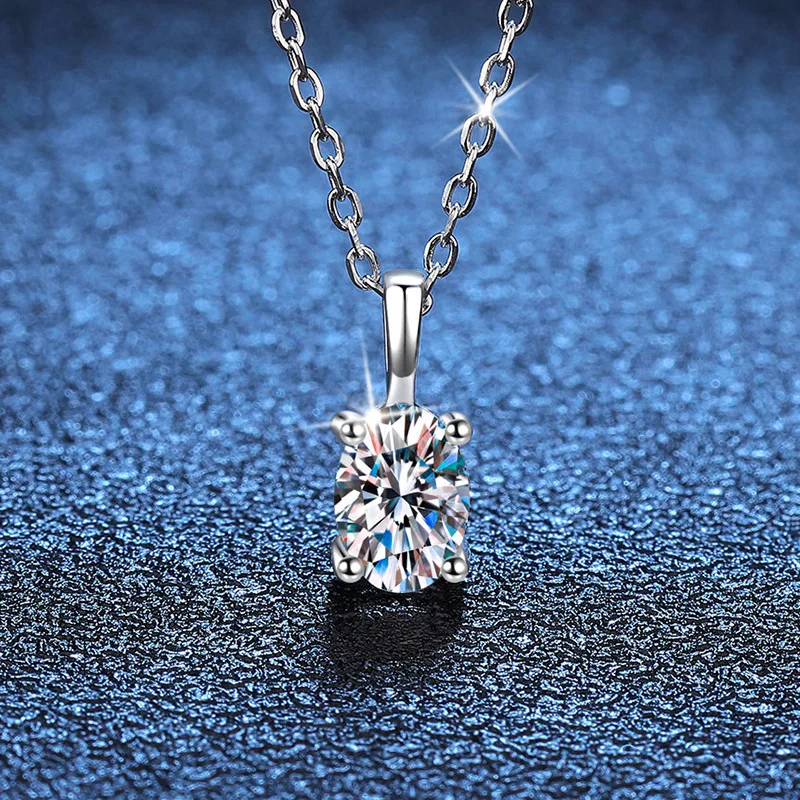 D color moissanite pendant, simple temperament, special-shaped pigeon egg pendant, 1 carat silver necklace, platinum PT950 mark