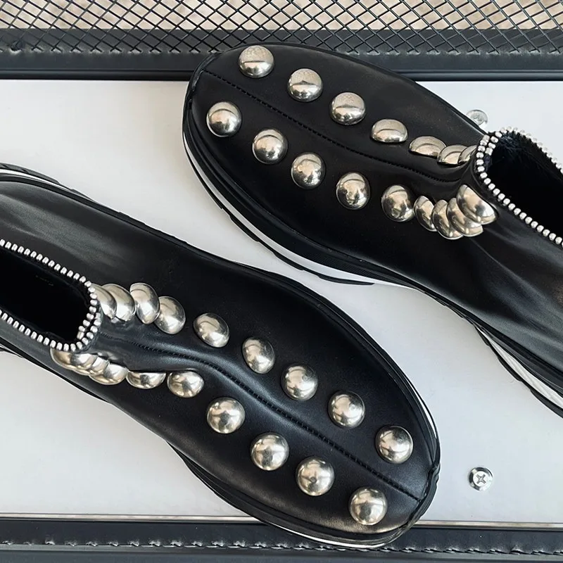 Luxury Men Chelsea Boots Black Genuine Leather Rivet Platform Sports Ankle Boots Punk Style Zipper Casual Shoes