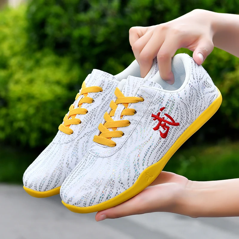 New Taekwondo Sports Shoes for Men and Women Professional Martial Arts Tai Chi Kung Fu Shoes Taekwondo Karate Training Shoes