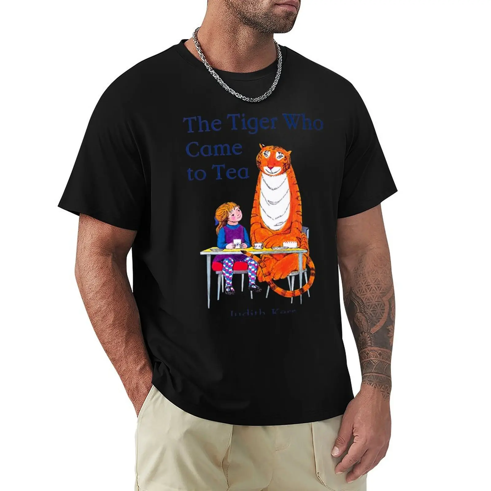 

The Tiger Who Came To Tea classic vintage cover illustration T-Shirt Casual Fashion Short Sleeve Cotton T-Shirt