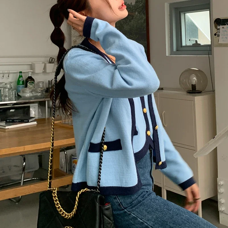 Maglione Set da due pezzi Elegante nuovo cappotto cardigan con scollo a V a maniche lunghe lavorato a maglia primaverile di alta qualità + top corto sexy a canotta corta