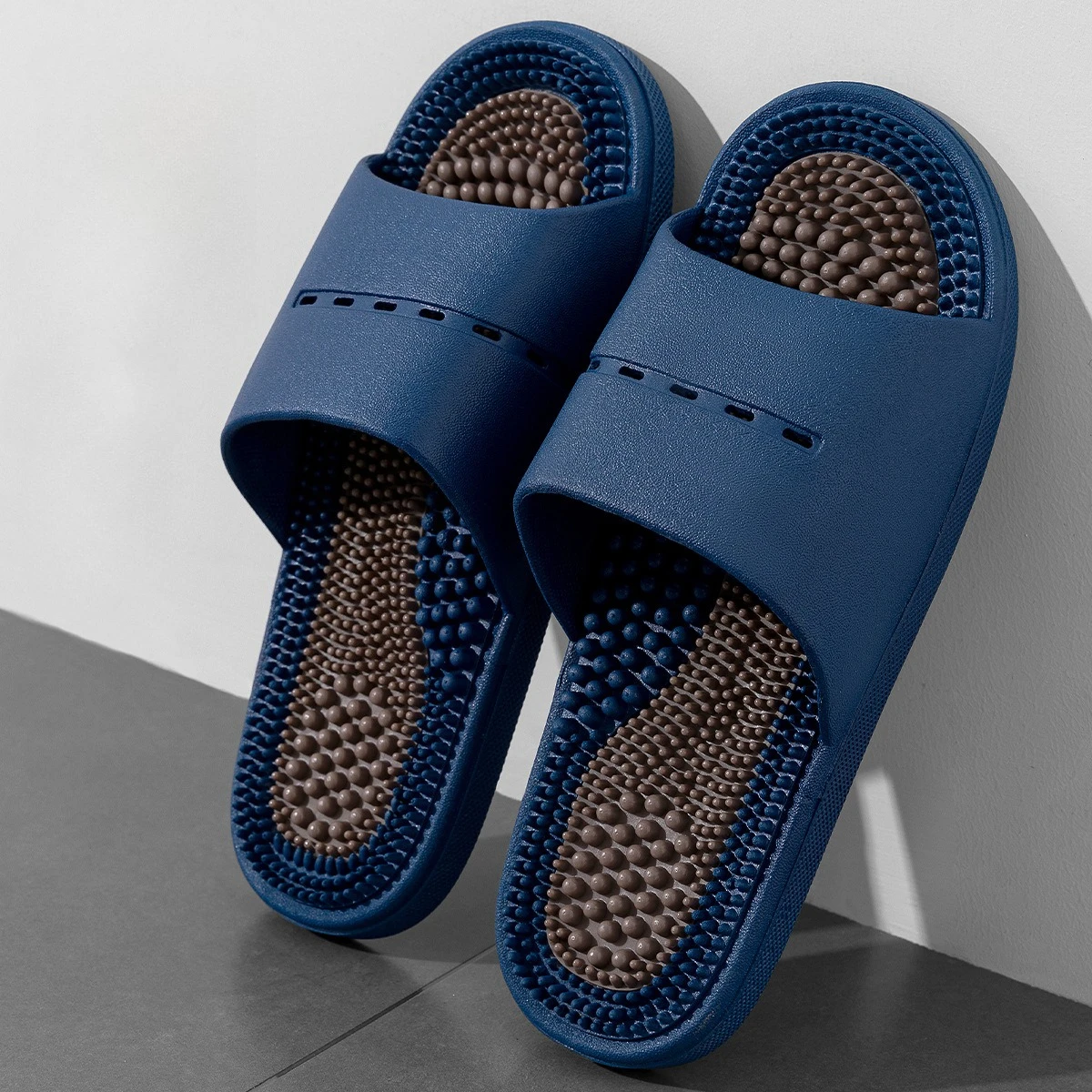 Massage Slippers Men's Summer Indoor Home Bathroom Bath Sole Acupoints Foot Therapy Non-slip Sandals Men's Men Slippers Shoes