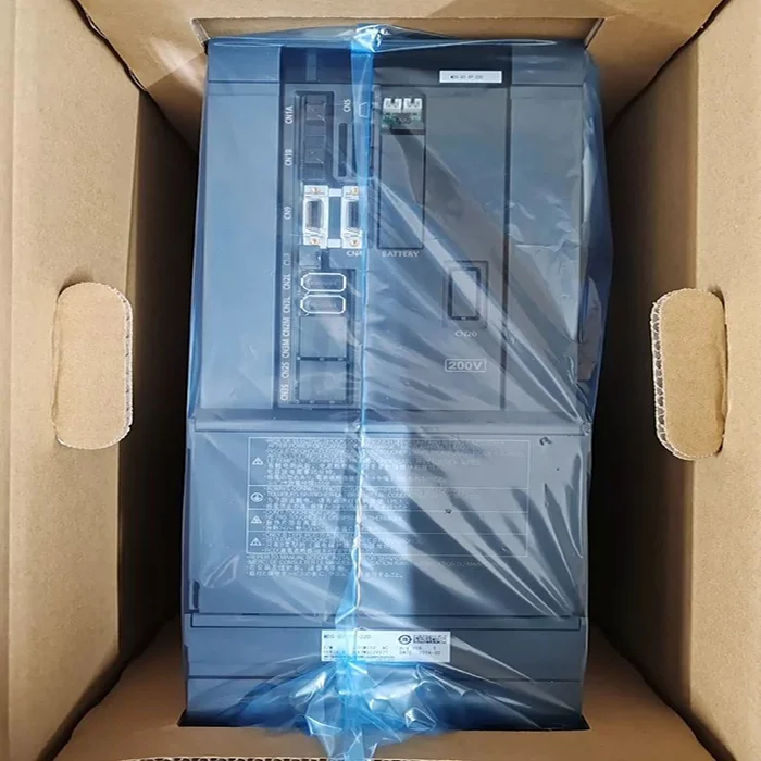Universal Interface Servo Amplifier Including MDS-A-V2-1005, MR-J2S-11KB, MDS-R-V2-2020, MR-J2S-40B1, MR-J2S-500CP-S084