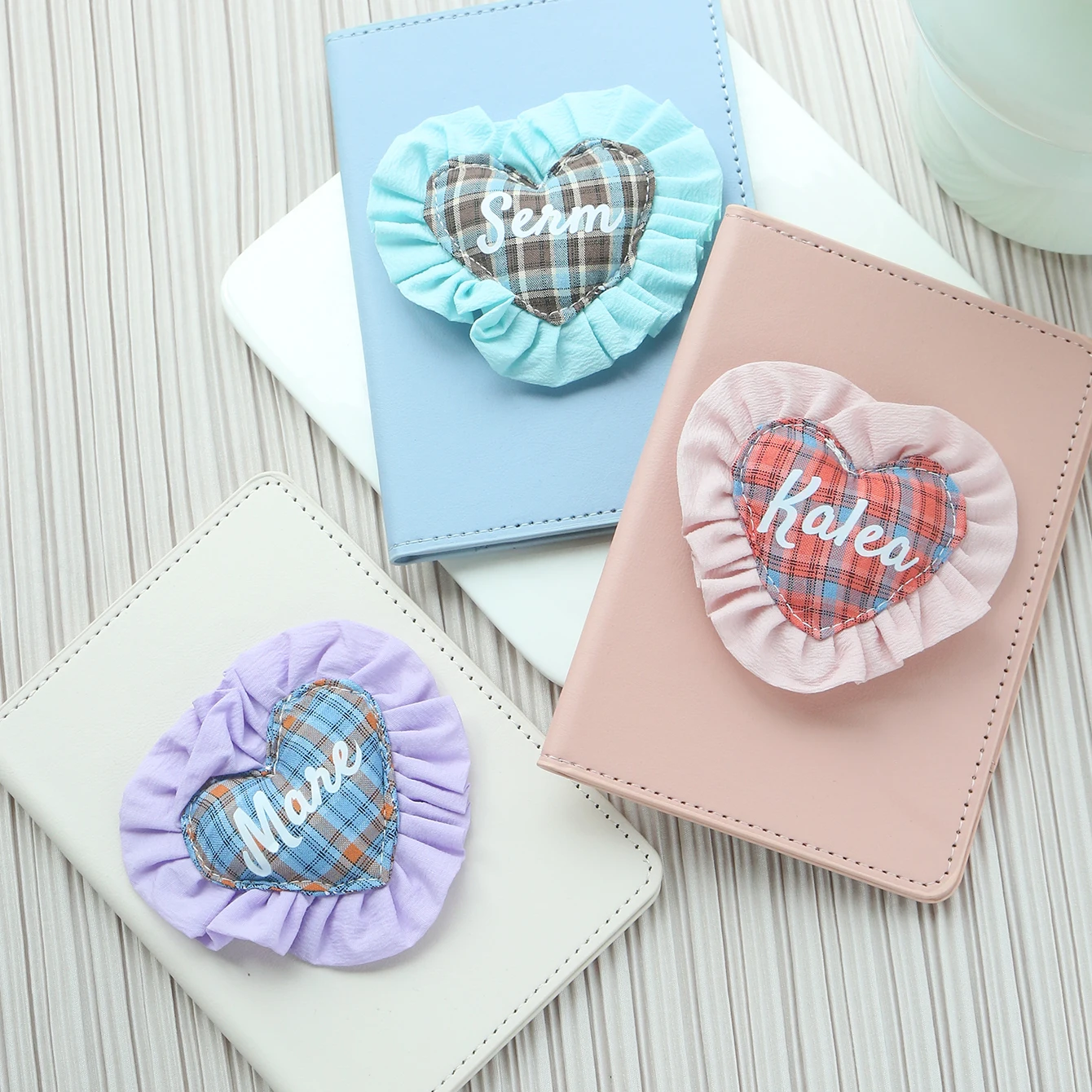 Custom Name Plaid Heart Passport Cover Cute 3D Heart Pu Leather Passport Holder for Girls Personalized Name Kids' Travel Gift