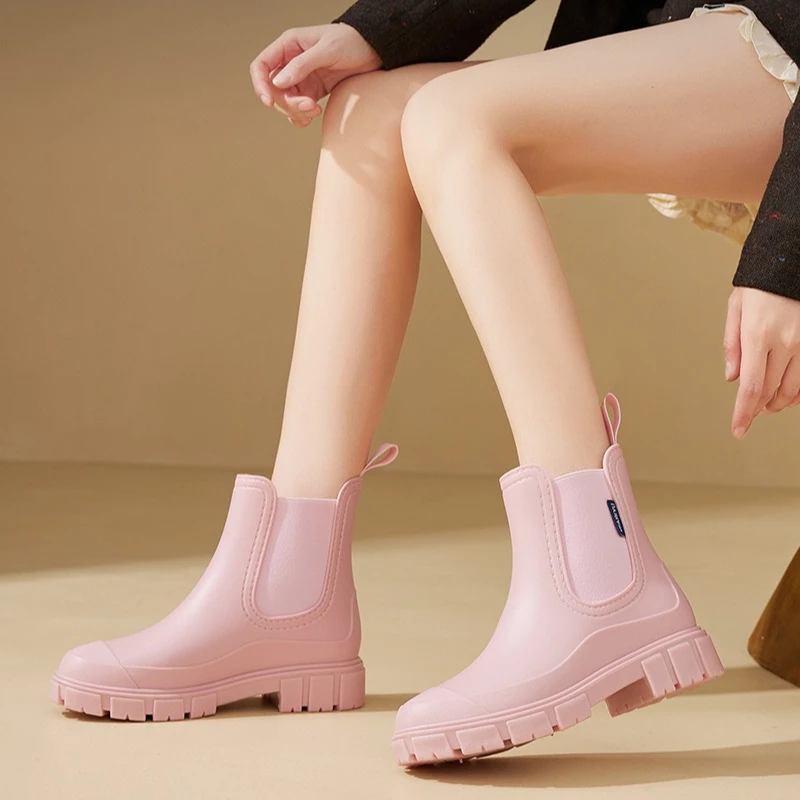 

Women's Outdoor Waterproof Short-cylinder Rain Shoes Fashion Versatile Waterproof Ankle Boots Outdoor Anti-slip Rain Boots