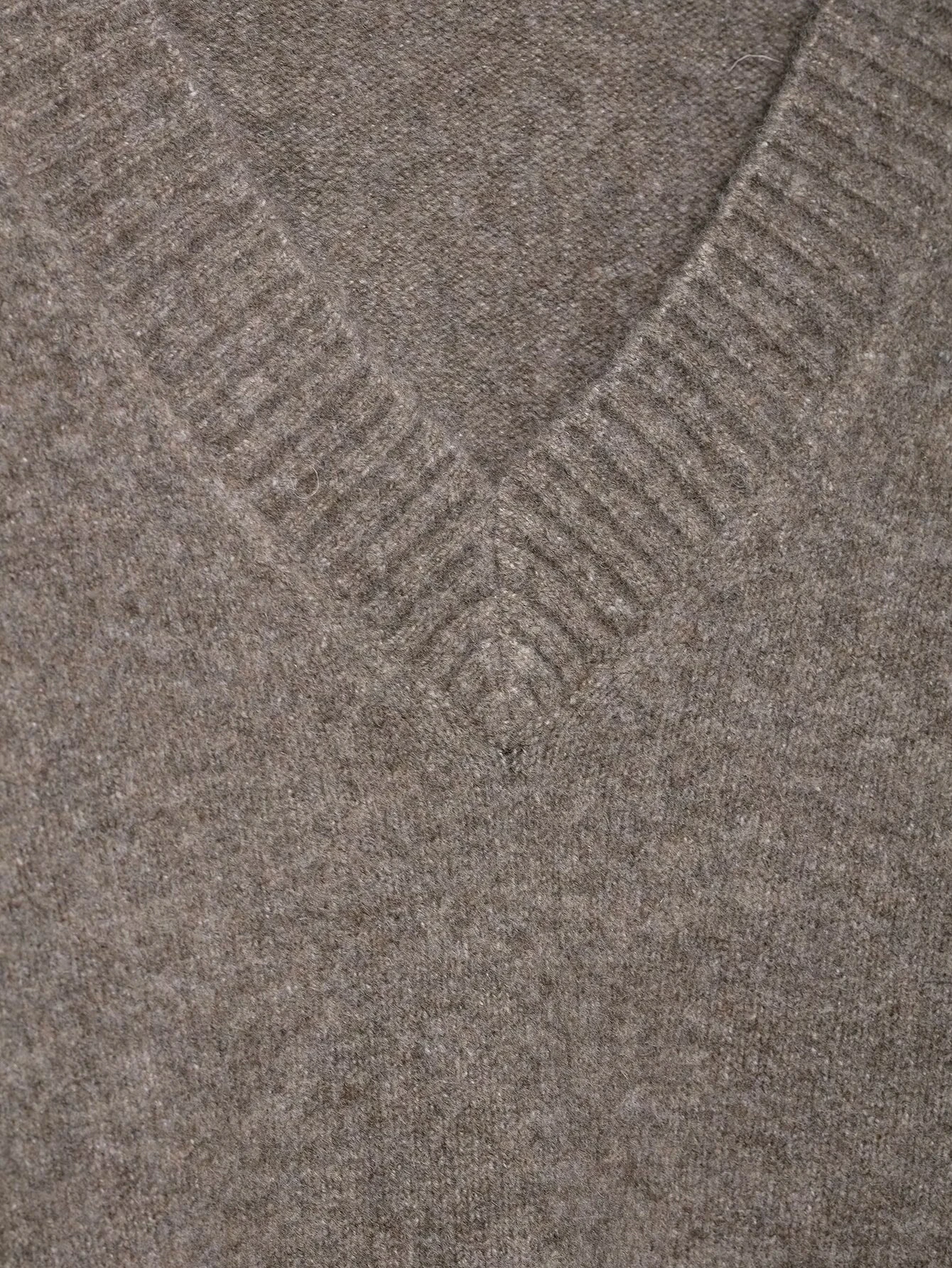 DEEABAE 2025, Herbst, neue Damenbekleidung, einfach, lässig, vielseitig, lockerer Pullover, weicher V-Ausschnitt, langärmeliger Strickpullover