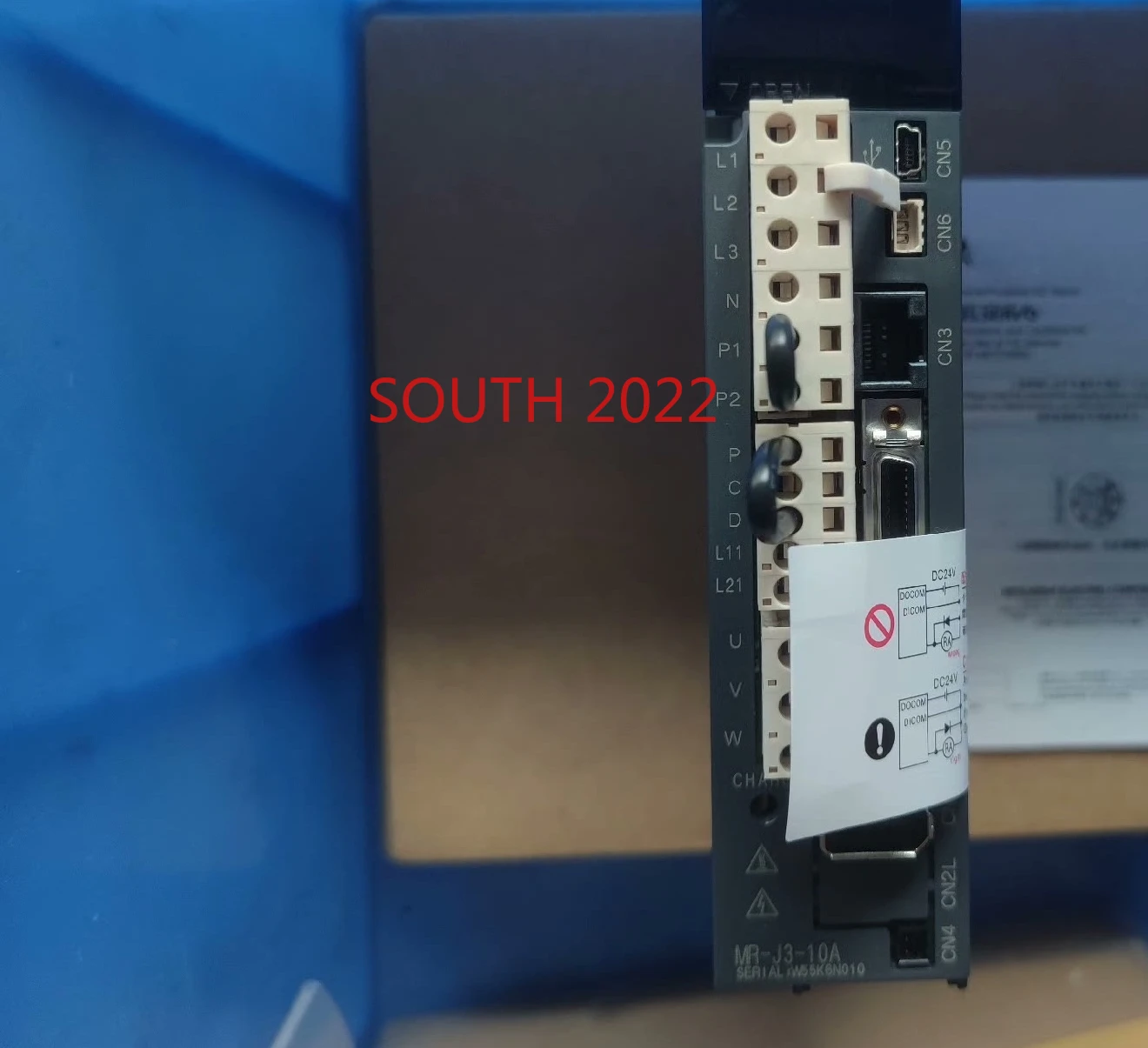 NEW in Box  MR-J3-10A MR-J3-20A MR-J3-40A MR-J3-60A MR-J3-70A MR-J3-100A MR-J3-200A MR-J3-350A MR-J3-500A MR-J3-700A Servo