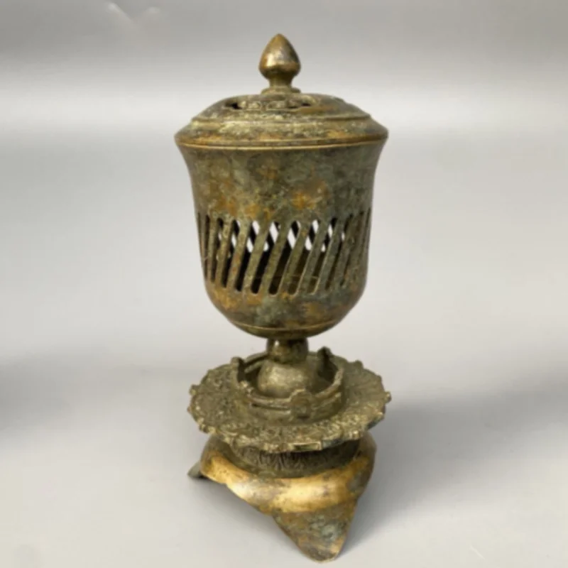 Antique Bronze Hollow Palace Lantern Incense Burner - Chinese Style Folk Art Collectible Craft for Home Desktop Display