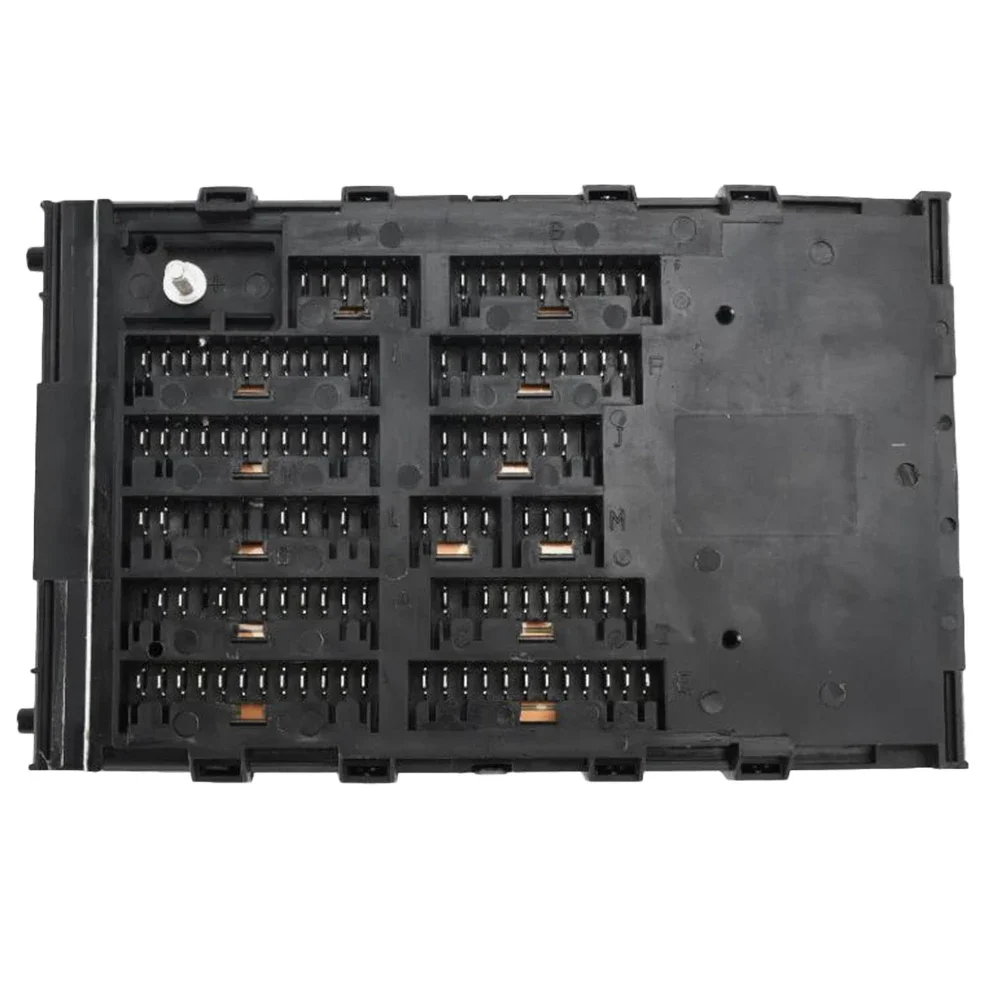 boite-a-fusibles-en-plastique-noir-numero-oem-5801360083-4838244-2997086-unite-adaptee-pour-iveco-pour-usage-quotidien-1989-–-2006-pieces-accessoires-de-fusibles