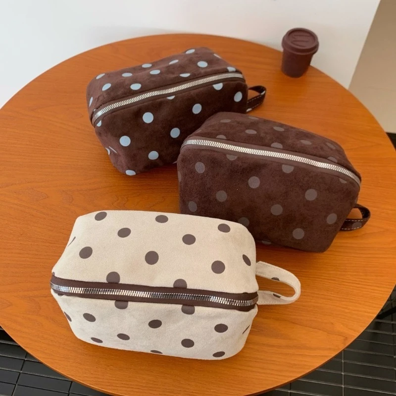 Vintage Polka Dot Velvet Cosmetic Bag Portable Hand Strap Makeup Pouch Zipper Travel Toiletry Storage Bag For Women Girls