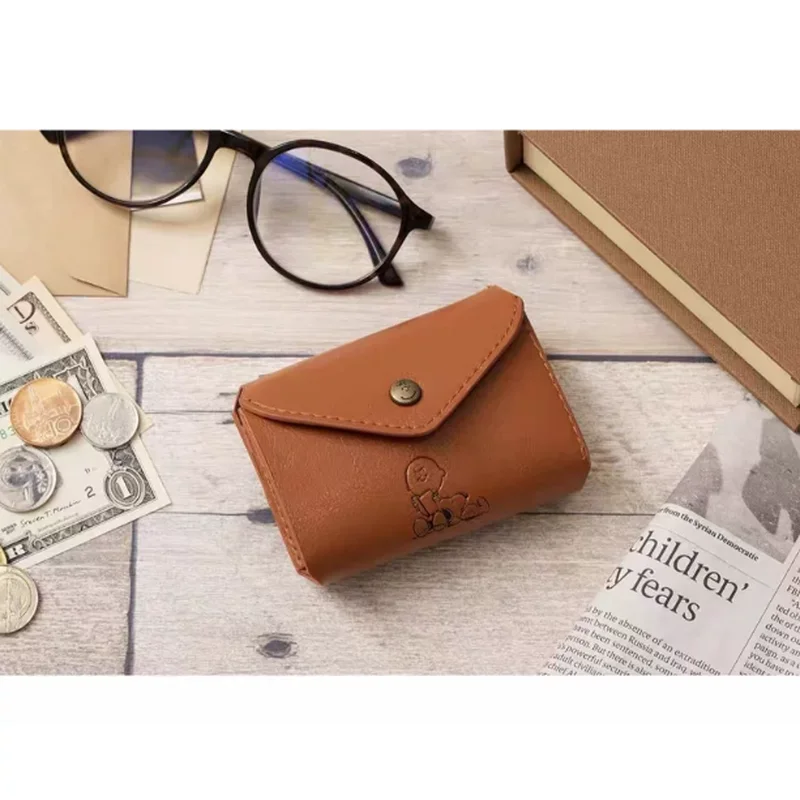 Image of Neue Snoopy Klassische Münzbörse Dreifach Faltbare PU Kurze Geldbörse Niedliche Cartoon-Aufbewahrungstasche Khaki Anime Kleine Tasche Studenten-Geldbörse Geschenke