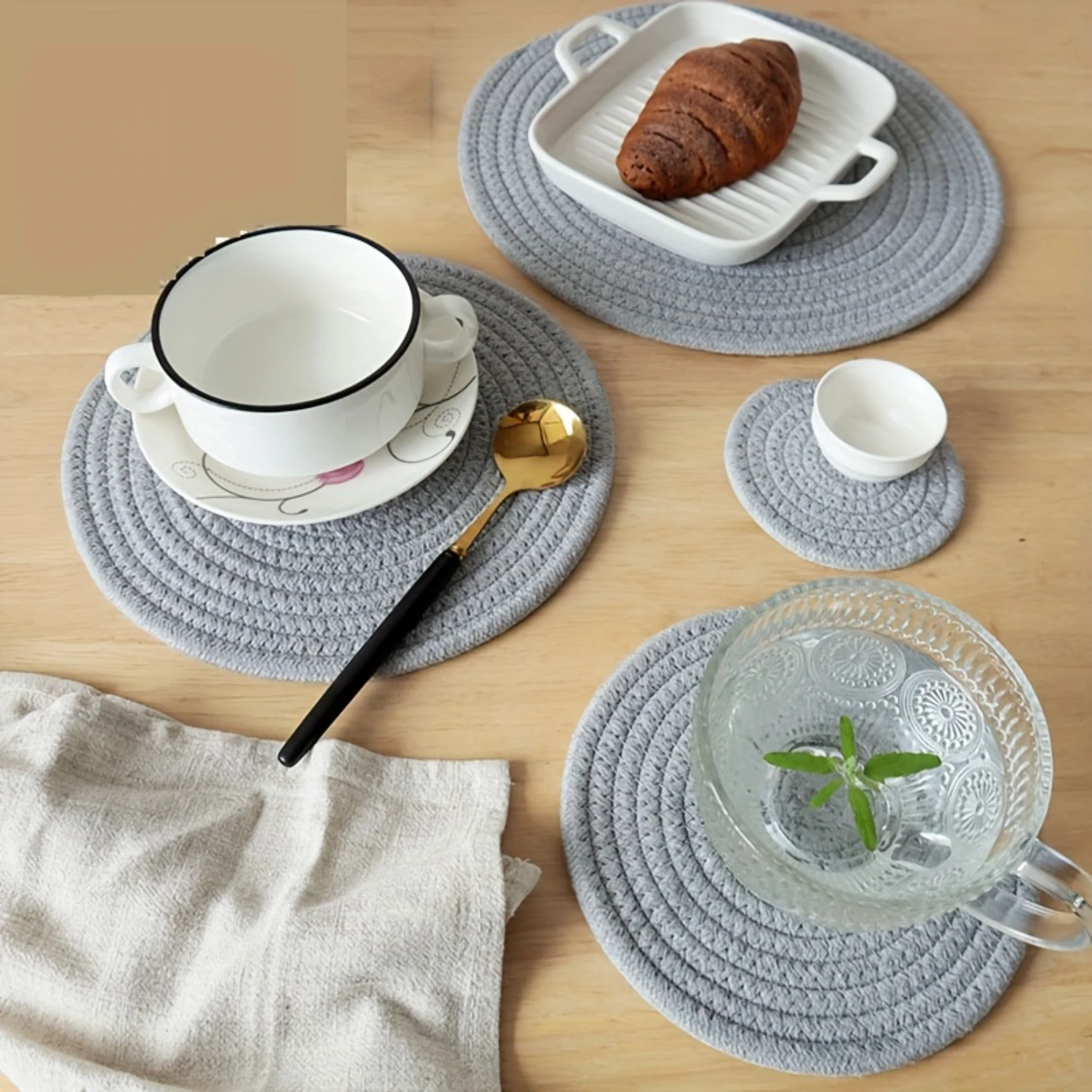 

Cotton Woven Coaster, Japanese Hand-woven Thread Rope Placemat, Household Table Heat Insulation Table Mat, Office Desktop Coaste