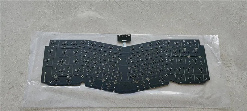VIA remap Owlab Spring compatible Hotswap RGB PCB Wired 67 keys and poron sound foam Gasket Alice gaming keyboard