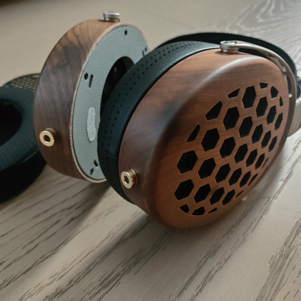 DIY Walnut Headphone Shell Kit for Headphones. Accessories for Over-Ear Headphones