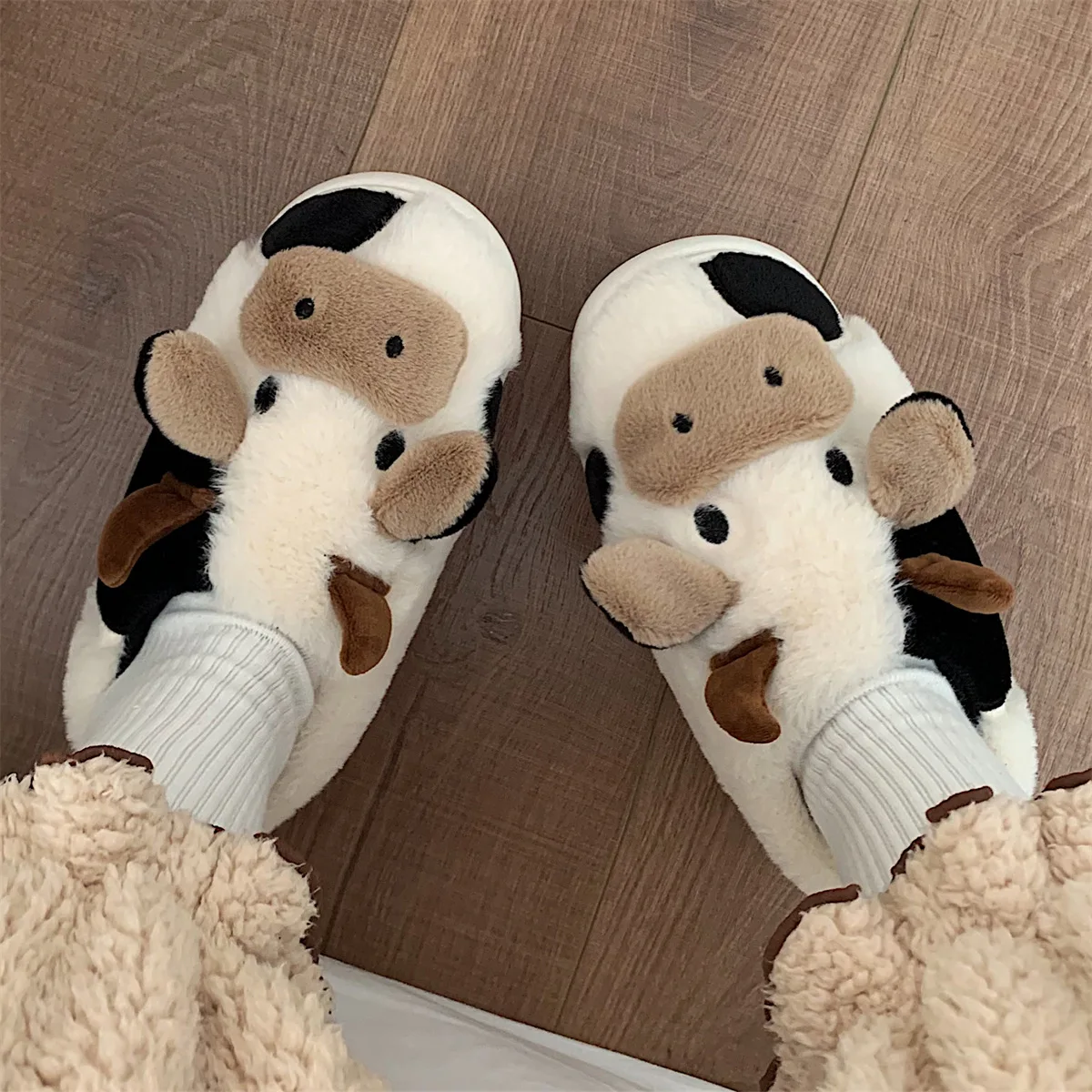 Winter  Cartoon Cow Cotton Slippers Indoor Outdoor Slippers For Women Men Fuzzy Cute Cow Slides Warm Cozy Animal Fluffy Shoes