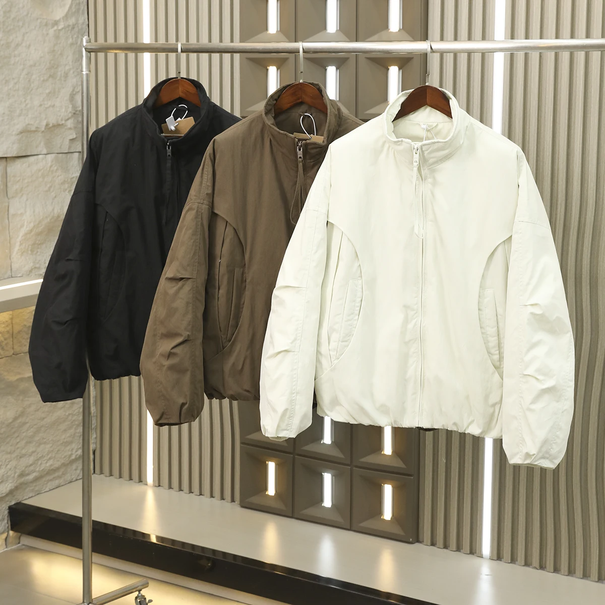 

Мужская пуховая куртка свободного кроя с воротником-стойкой, 90% пуха, ветрозащитная, водонепроницаемая, зимняя, модная, городская, из полиэфирного волокна