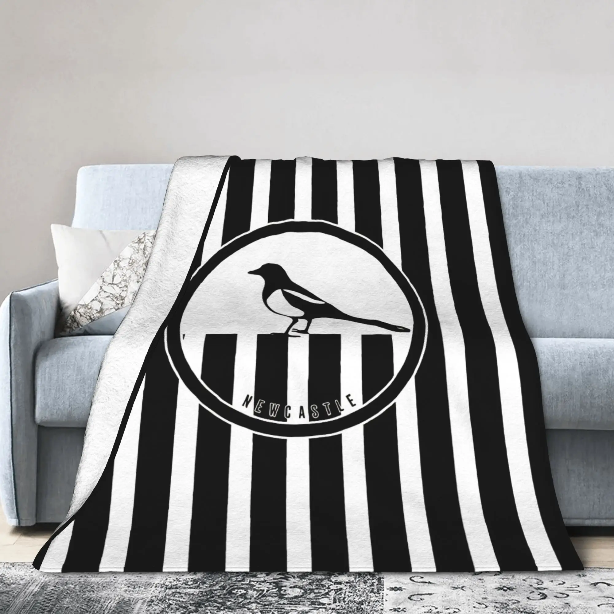 Newcastle Magpies Poster Blanket  Warm Soft Fashion Plush Throw Blanket For Students Couch Bed Flannel Bedspread Bed Cover