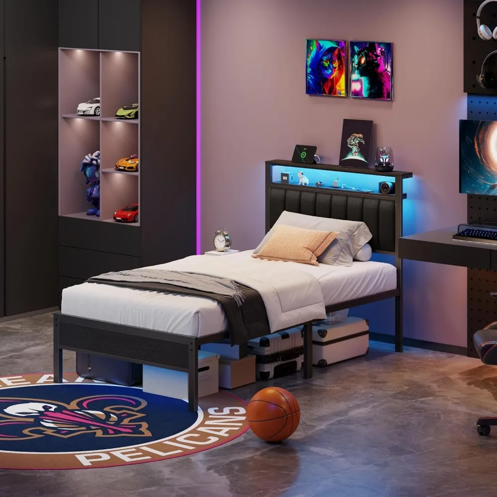 إطار سرير مزدوج الحجم مع قاعدة شحن وأضواء LED، وسرير بمنصة مع شرائح معدنية، ولوح رأسي منجد باللون الرمادي